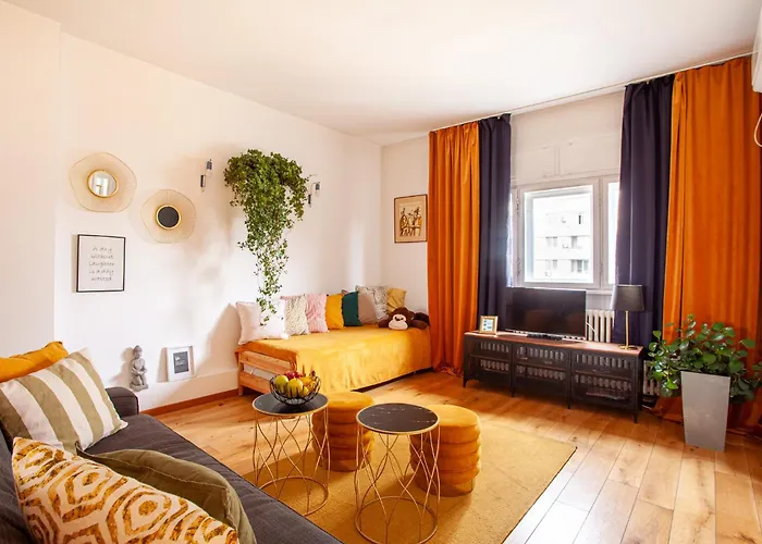 Vanatori Nest - 2 Room - Pumo Properties